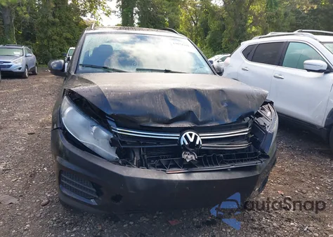 2017 Volkswagen Tiguan S/Limited z USA, uszkodzony, nr VIN WVGBV7AX1HK001202